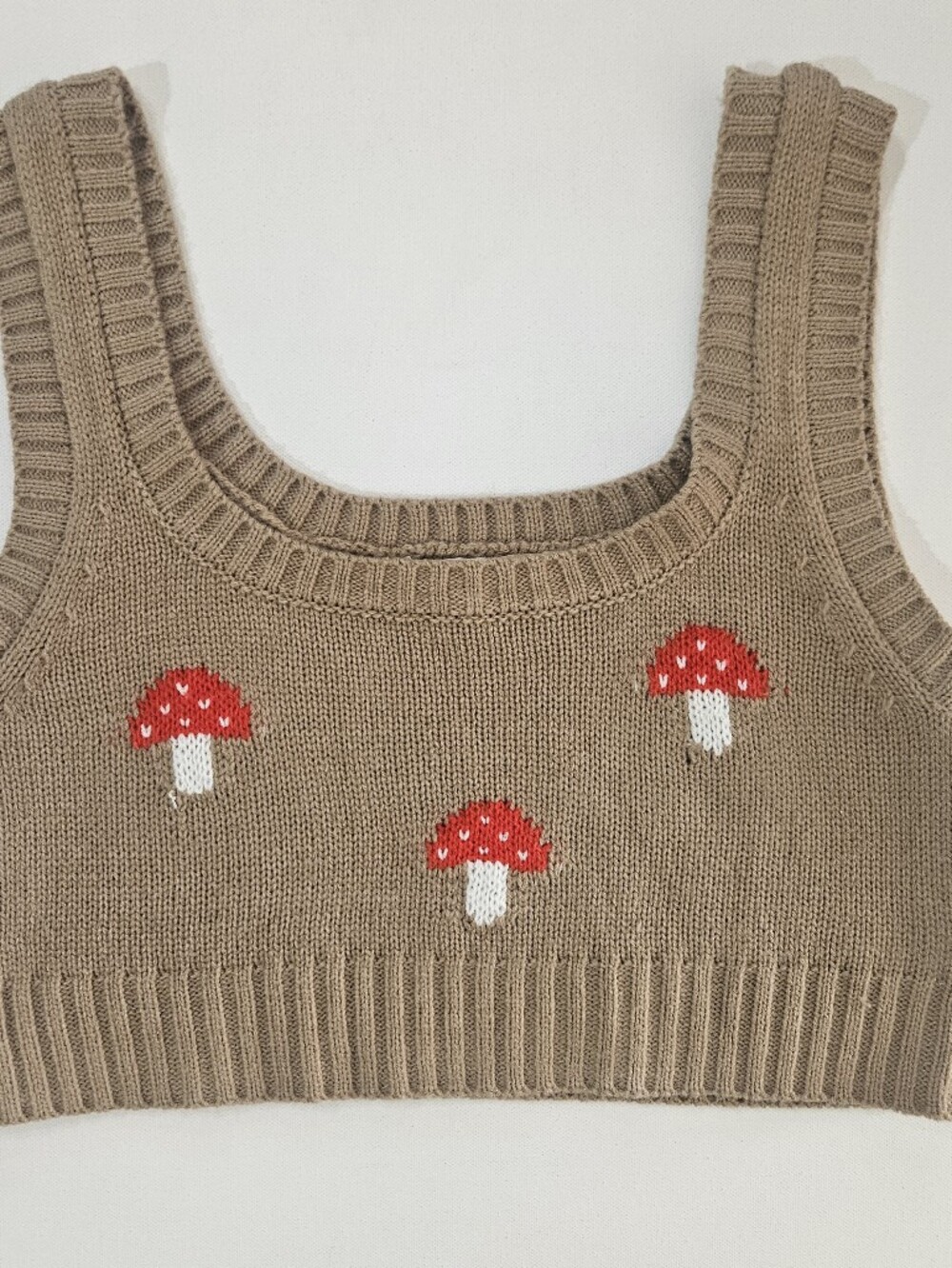 Hazel Moon Cropped Sweater Vest Women Medium Beige Red White Mushroom Embroidery